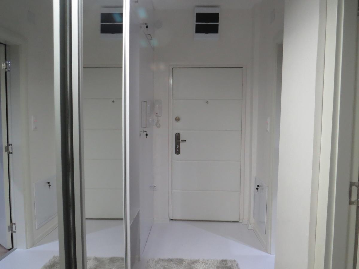 Grey Apartment Ni Eksteriør bilde