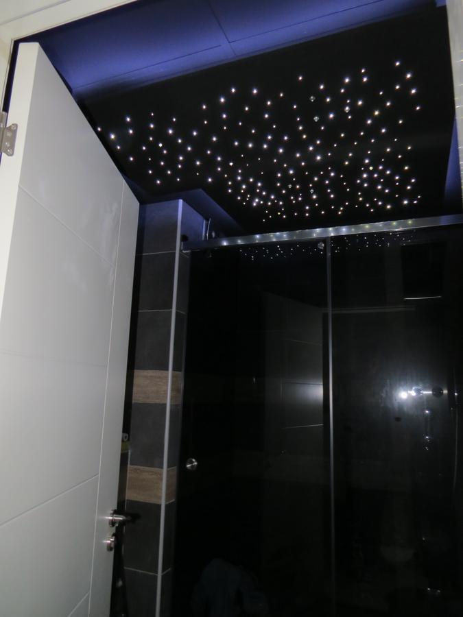 Grey Apartment Ni Eksteriør bilde