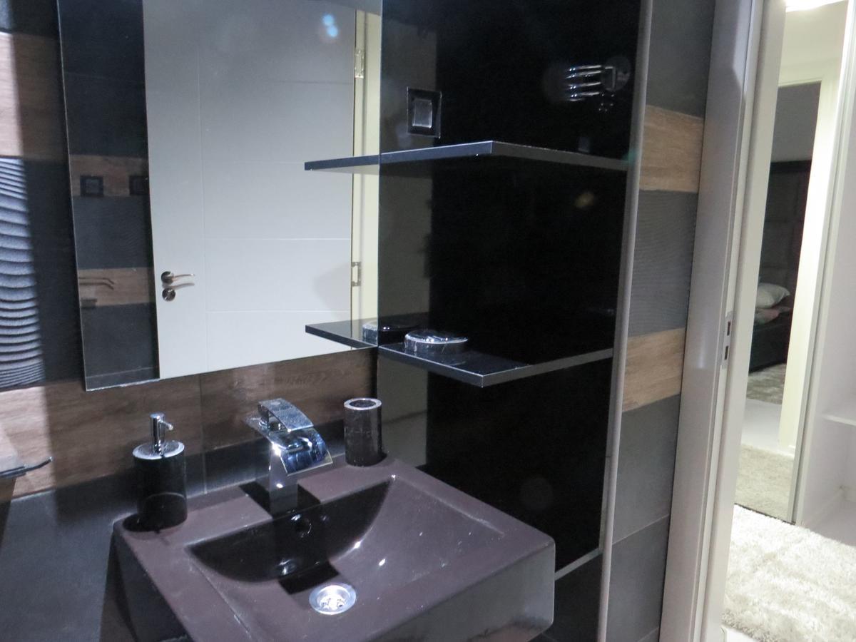 Grey Apartment Ni Eksteriør bilde
